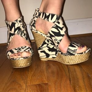 Cute and comfortable Black and Tan wedges